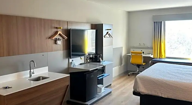 Одноместный люкс Microtel Inn & Suites by Wyndham Hot Springs
