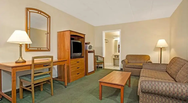 Двухместный люкс c 1 комнатой Quality Inn Mason Near Kings Island