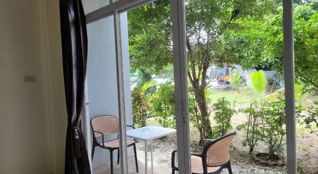 Двухместный номер Superior с балконом Snooze Inn Phuket
