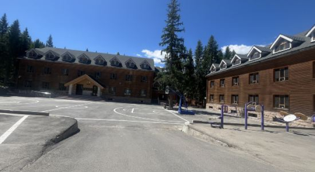 Golden Lotus Hotel, Boek Hotel Altay 