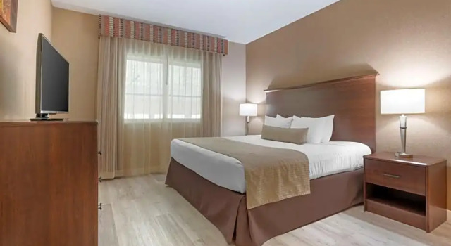 Двухместный полулюкс Best Western Circus City Inn