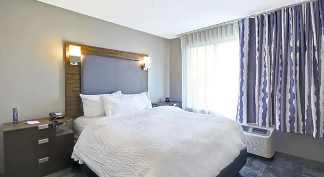 Четырёхместный люкс с 2 комнатами TownePlace Suites by Marriott Cranbury South Brunswick
