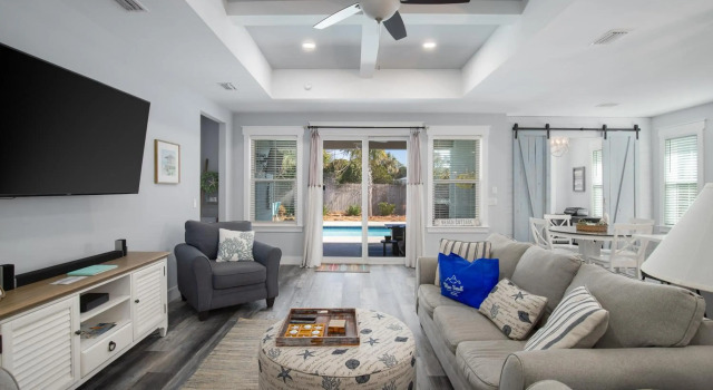 Gorgeous 3bd/2.5ba NEW Home w/ Private Heated Pool Steps From Beach!, Забронировать Отель Бизнес-отели Пляжа Вест-Панама-Сити, 4* 5*