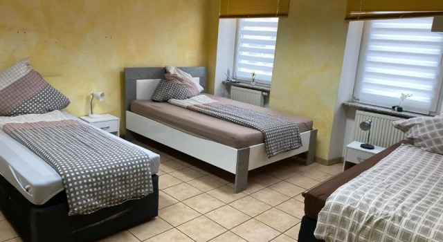 Апартаменты с 2 комнатами Apartments Rhona I und II Neunkirchen City