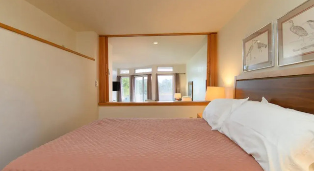 203 Village Gate 1 Bedroom Condo, Забронировать Апартаменты/квартира Мэд-Ривер-Вэлли США
