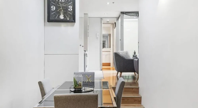 Апартаменты Premium Corporate Stayz at Collins