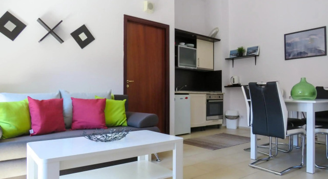 Flora Daisy Apartment nr 28, Book Apartment Samokov 