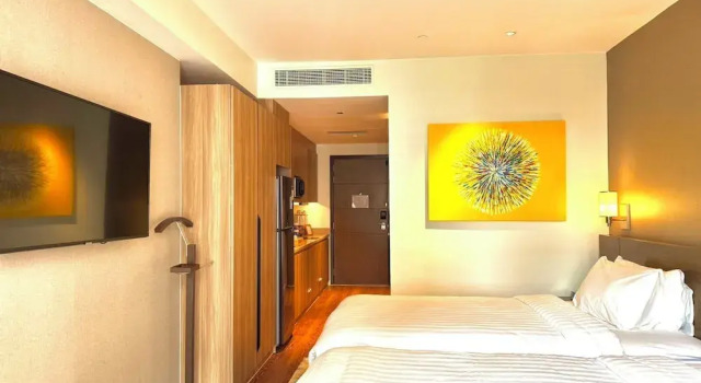 Четырёхместный семейный люкс с видом на город Hotel Residences at Acqua