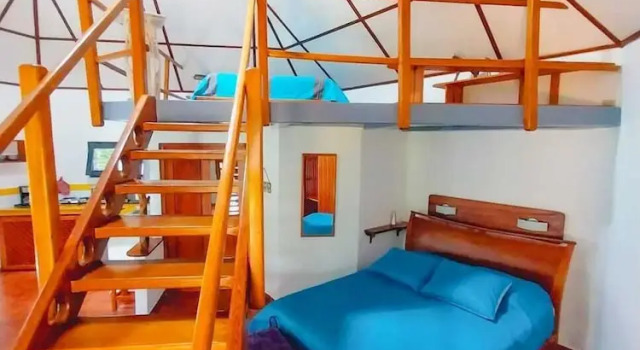 Трёхместный номер Standard с балконом и с красивым видом из окна Hotel Isla Verde
