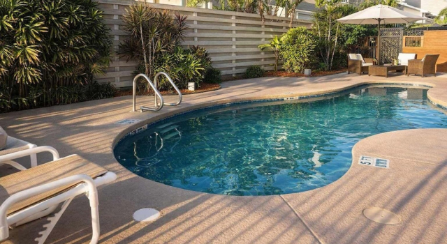 Апартаменты Direct Bayfront Sunsets - Boat Docks - Pool - Fish 2 Bedroom Apts