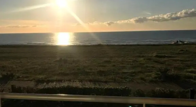 LUXURY BEACHFRONT OUTSTANDING 2 bedroom APARTMENT, Забронировать Апартаменты/квартира Апартаменты Исторического графства Суссекса, Апартаменты/квартира