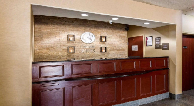 Comfort Suites Gainesville, Buchen Sie Hotel SPA-Hotels in Texoma, SPA