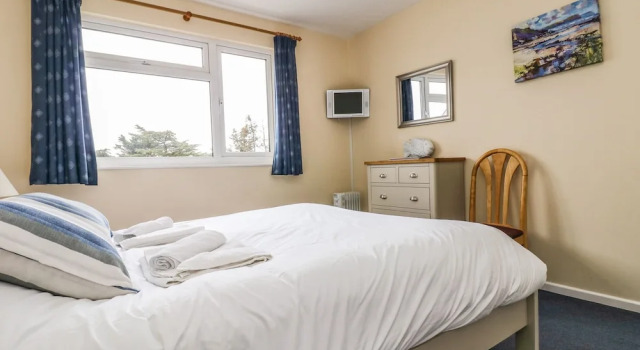 Tide Watch, Book Hotel Downderry Cornwall