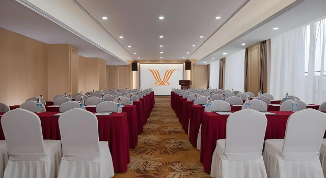 Vienna Hotel (North Square of Chengdu North Railway Station), Book Hotel Hoteller i Sichuan med parkering, Parkering