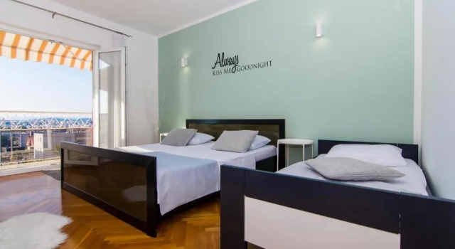 Apartment Dajana, Rezerwuj Apartament Hotele w Split-Dalmatia County z parkingiem, Parking