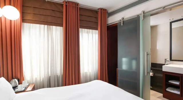 Номер Economy Neighbourgood East City