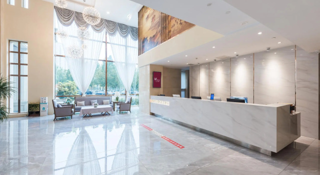 Madison Beijing Wukesong Jinghui Plaza, Book Hotel Hoteller i Beijing Province med parkering, Parkering