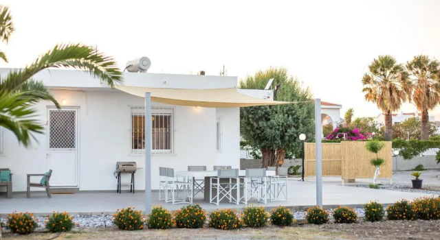 Celini beach house, Reserva ahora Hotel Hoteles en Kiotari con aparcamiento, Aparcamiento