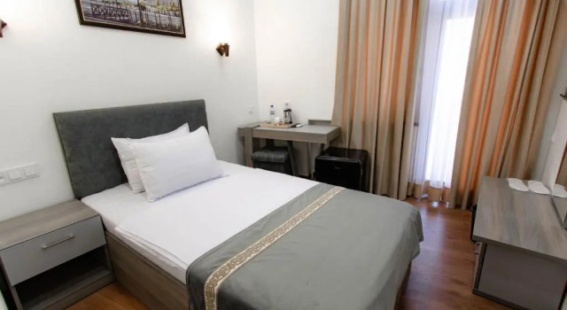 Camera Standard Registon Saroy Hotel