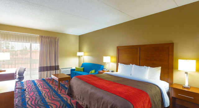 Baymont by Wyndham Bonita Springs, Забронировать Отель Бонита-Спрингс Southwest Florida, рядом с Поле для гольфа Бонита Фэйрвейс