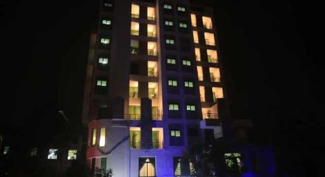 Golden Park Apartment Hotel