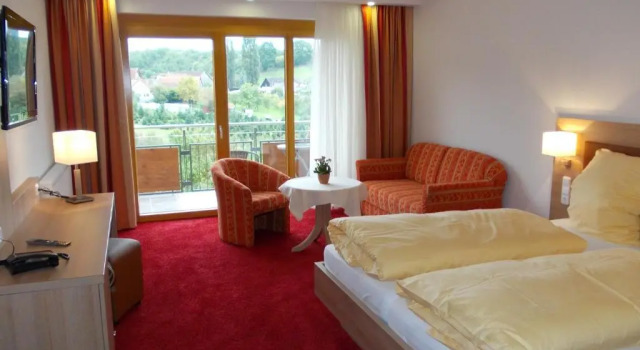 Двухместный номер Comfort с балконом Hotel-Gasthof Rose