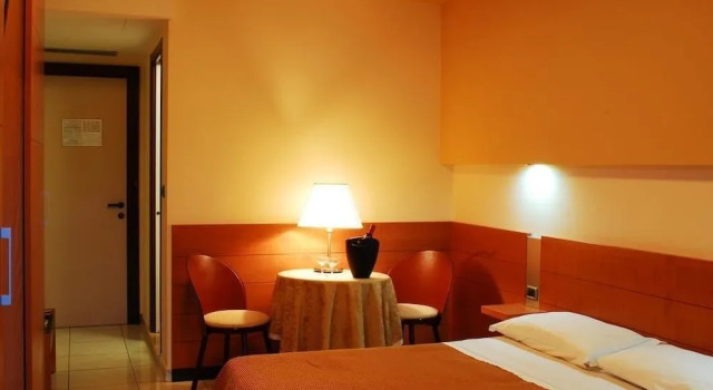 Hotel Club Astor, Rezervați Hotel Hoteluri SPA în Ugento, SPA