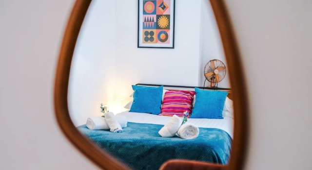 Stylish 3-bed City Centre Home Private Parking