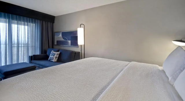 Номер Standard Courtyard by Marriott Cincinnati Airport