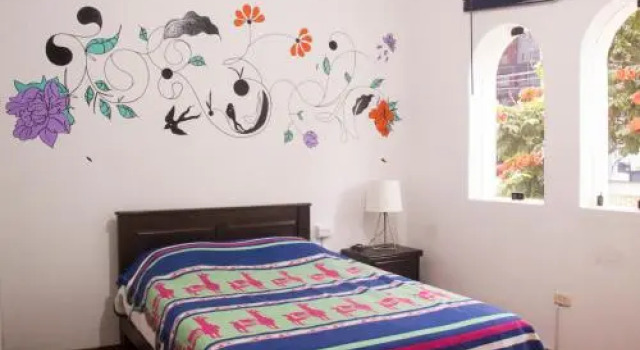 5 Milenios Hostel, Забронировать Хостел Отели в центре Мирафлореса, в центре