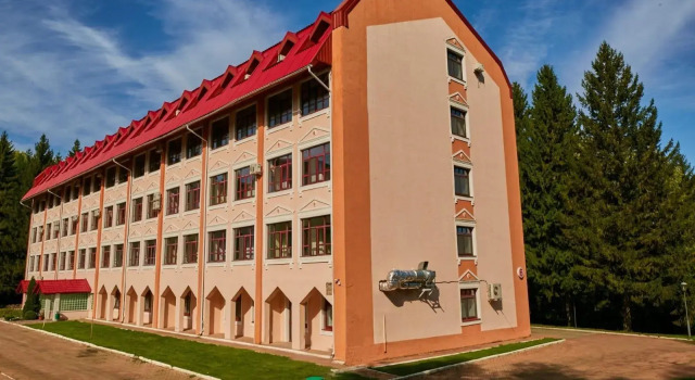 Sanatorium Krasnousolsk Building 6, Rezervovat Léčebný ústav Hotely v Bashkortostan s parkováním, Parkování