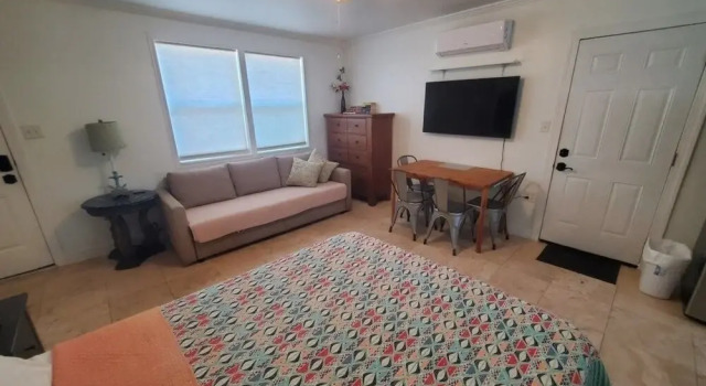 Charming Beach Studio With Wifi & Beach Access 1 Bedroom Home, Забронировать Дом для отпуска Виллы Saint Augustine Area, Вилла