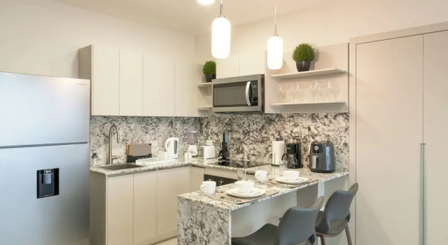 Zakelijk kamer Arcadia Condo Suites