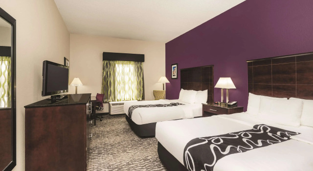 La Quinta Inn & Suites Louisville, Book Hotel Hurstbourne Louisville Metropolitan Area