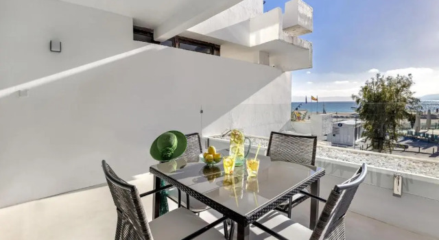 Апартаменты Beachfront apartment in Alcudia beach CB 3