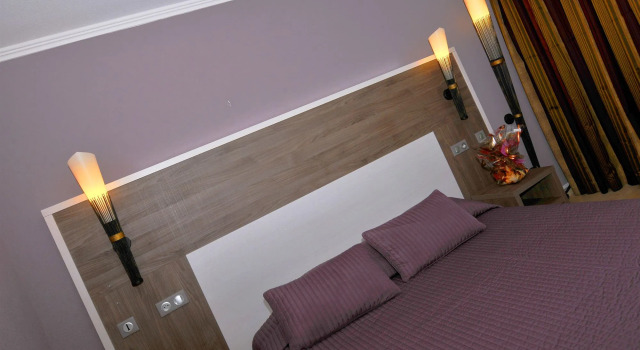 Hotel Le Quetzal, Забронировать Отель Отели Ла-Гранд-Мот 3 звезды, рядом с Туристический офис Ла Гранд-Мот, 3*