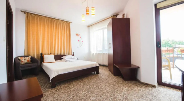 Номер Classic Camere de inchiriat Casa cu flori