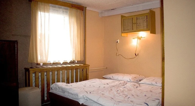 Hotel-Penzion Johanka, Забронировать Отель Отели в центре Лоучна-под-Клиновцем, в центре