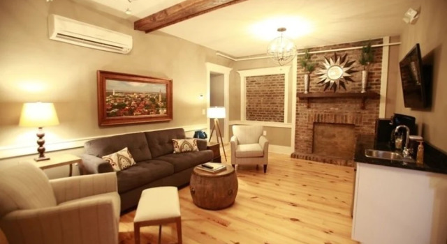 229 King Luxury Suites