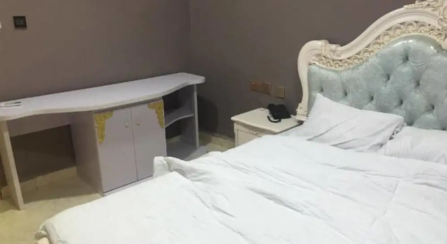 Golden Dreams Hotels and Suites Owerri, Rezervovat Hotel Hotely v Owerri s parkováním, Parkování