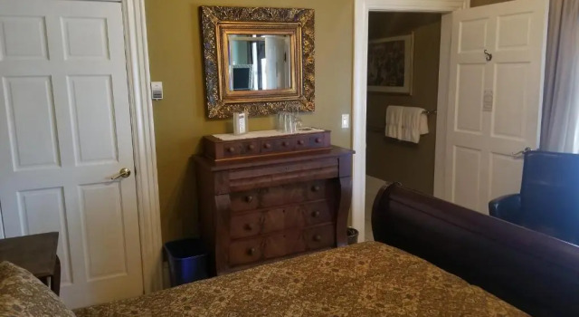 Номер Standard Gillespie House Inn