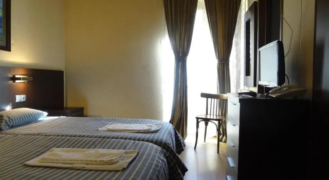 Двухместный номер Standard Hostal Cal Forner