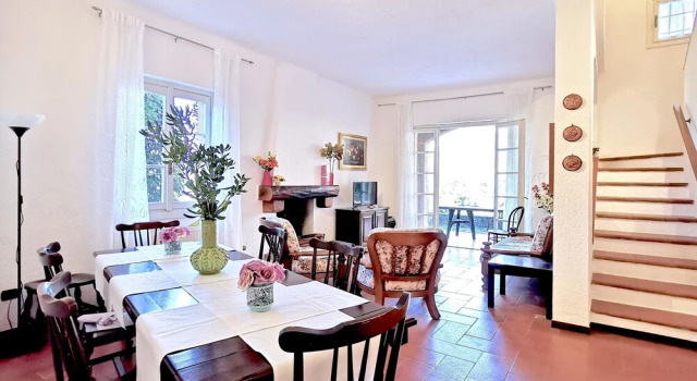 Spacious and Neat Linked House at the Como Lake, Book Feriehus Lierna Como
