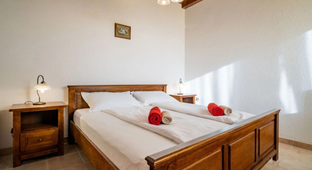Bellavista Makarska in Makarska, Buchen Sie Hotel Hotels in Gespanschaft Split-Dalmatien mit Pool, Schwimmbad