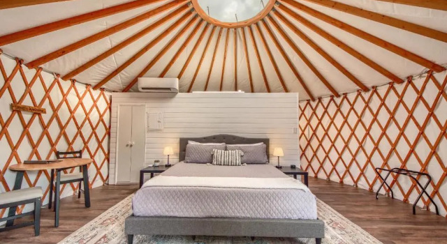 OT 3515h Texas Yurt Haus Horned Frog
