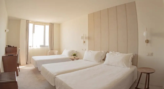 Четырёхместный номер Superior Hotel Oriente