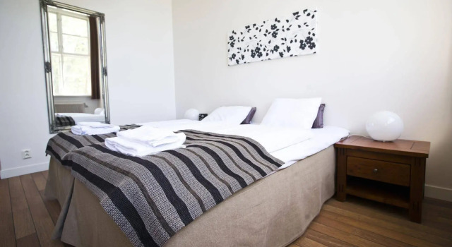 Guesthouse Eleven Hotel, Rezerwuj Hotel Hotele w Svealand z parkingiem, Parking