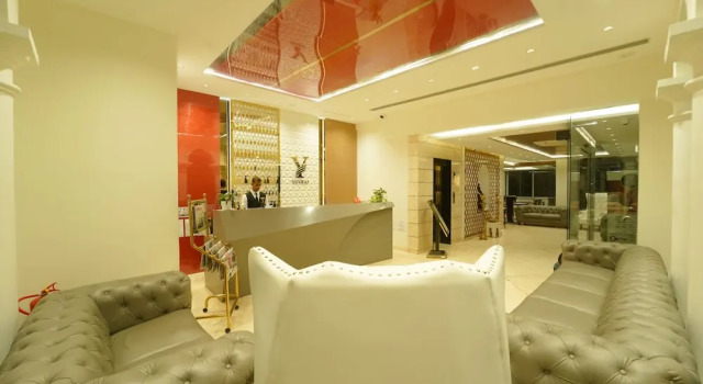Yuvraj Le Royale, Rezerwuj Hotel Hotele w Mysore ze śniadaniem, Śniadanie