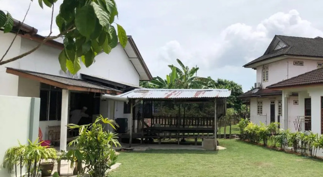 Tokmi retreat home with spacious garden
