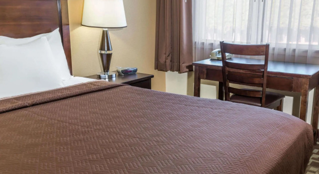 Номер Standard Travelodge by Wyndham Newport